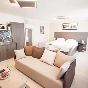 Royal 2* Prag